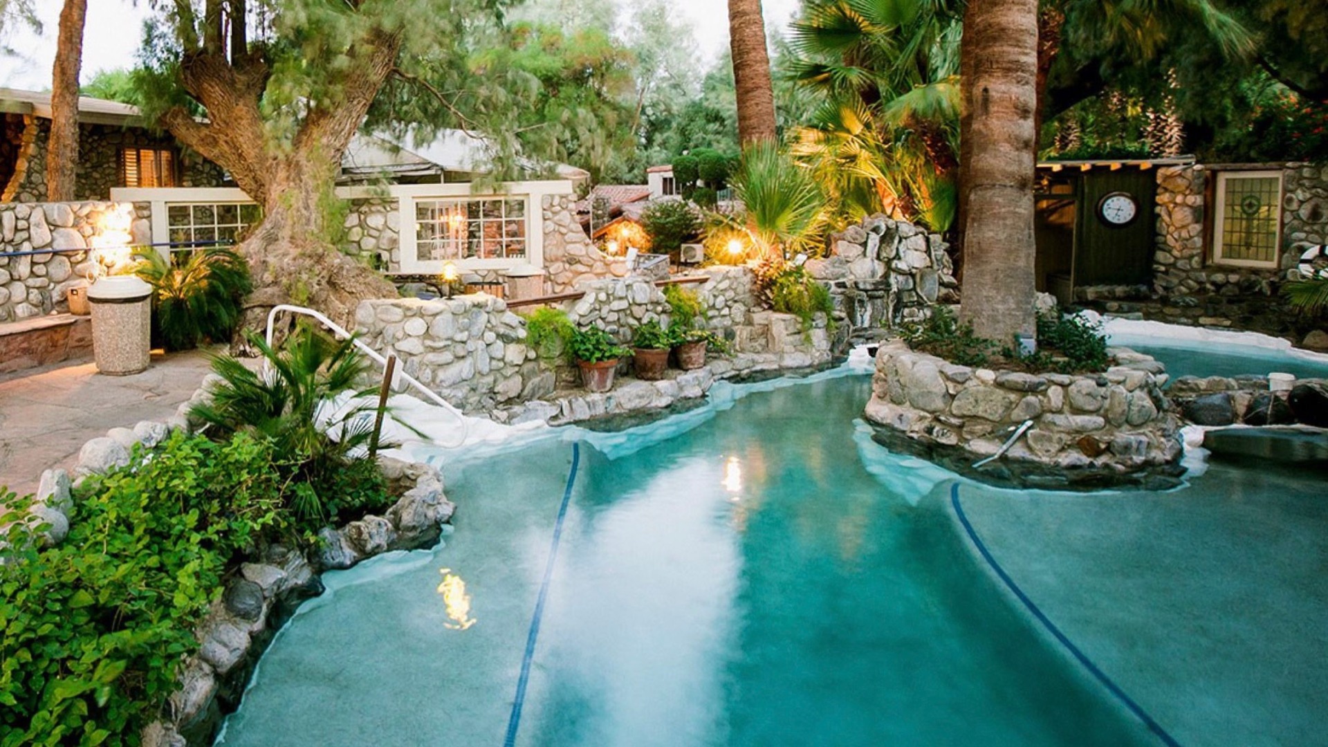 swinger resort desert hot springs