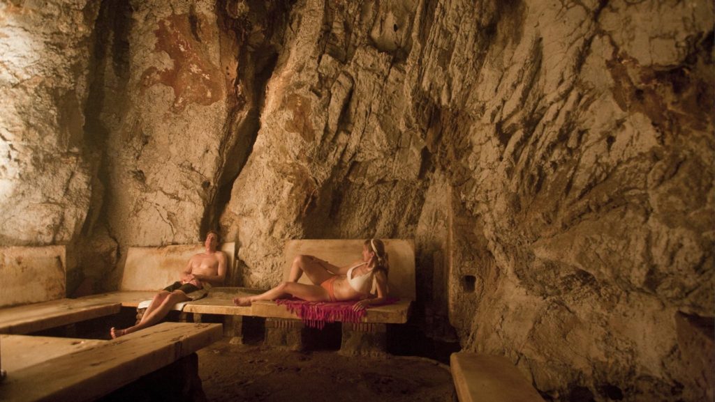 Yampah Spa & Vapor Caves, Glenwood Springs, Spas of America