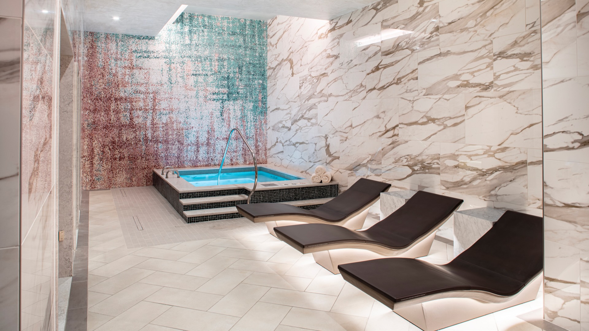 Astral Spa, Oaklawn Racing Casino Resort, Spas of America