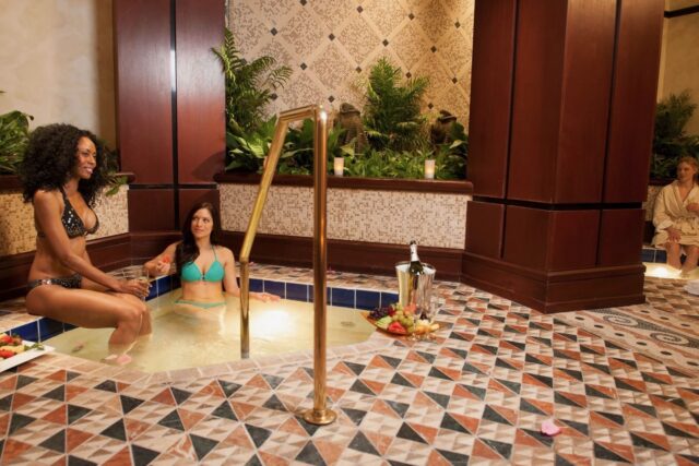 Spa & Salon at Pearl River Resort