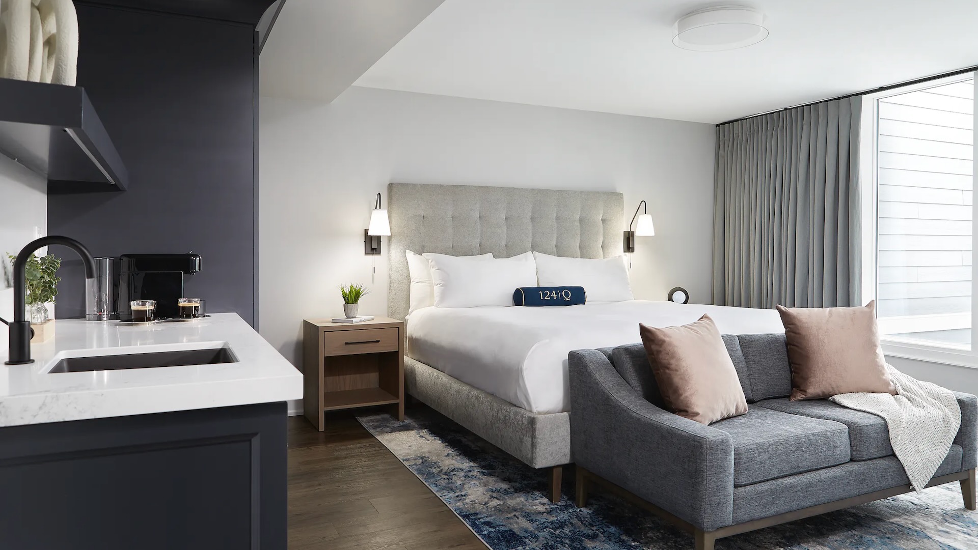 The Spa at Q, at 124 on Queen, Guest Room, Spas of America The Spa at Q, at 124 on Queen, Guest Room, Spas of America