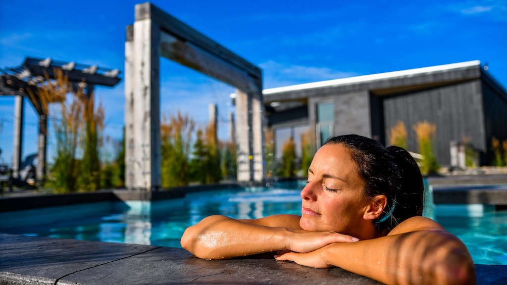 https://www.spasofamerica.com/wp-content/uploads/2024/01/Usva-Spa-Basking-in-Sun-Spas-of-America.jpeg