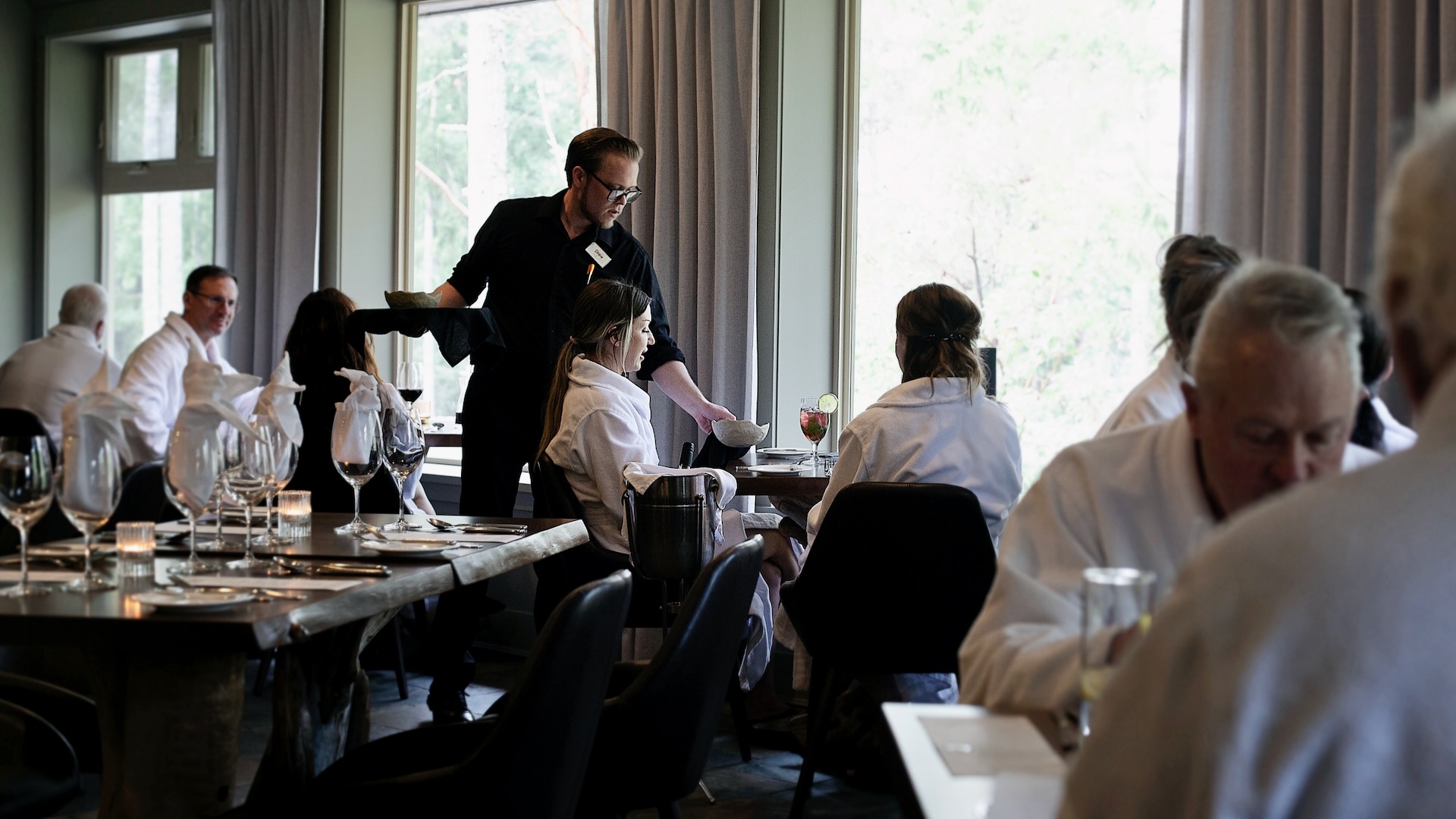 Grotto Spa, TIgh-na-Mara, Treetops Grill, People, Spas of America.