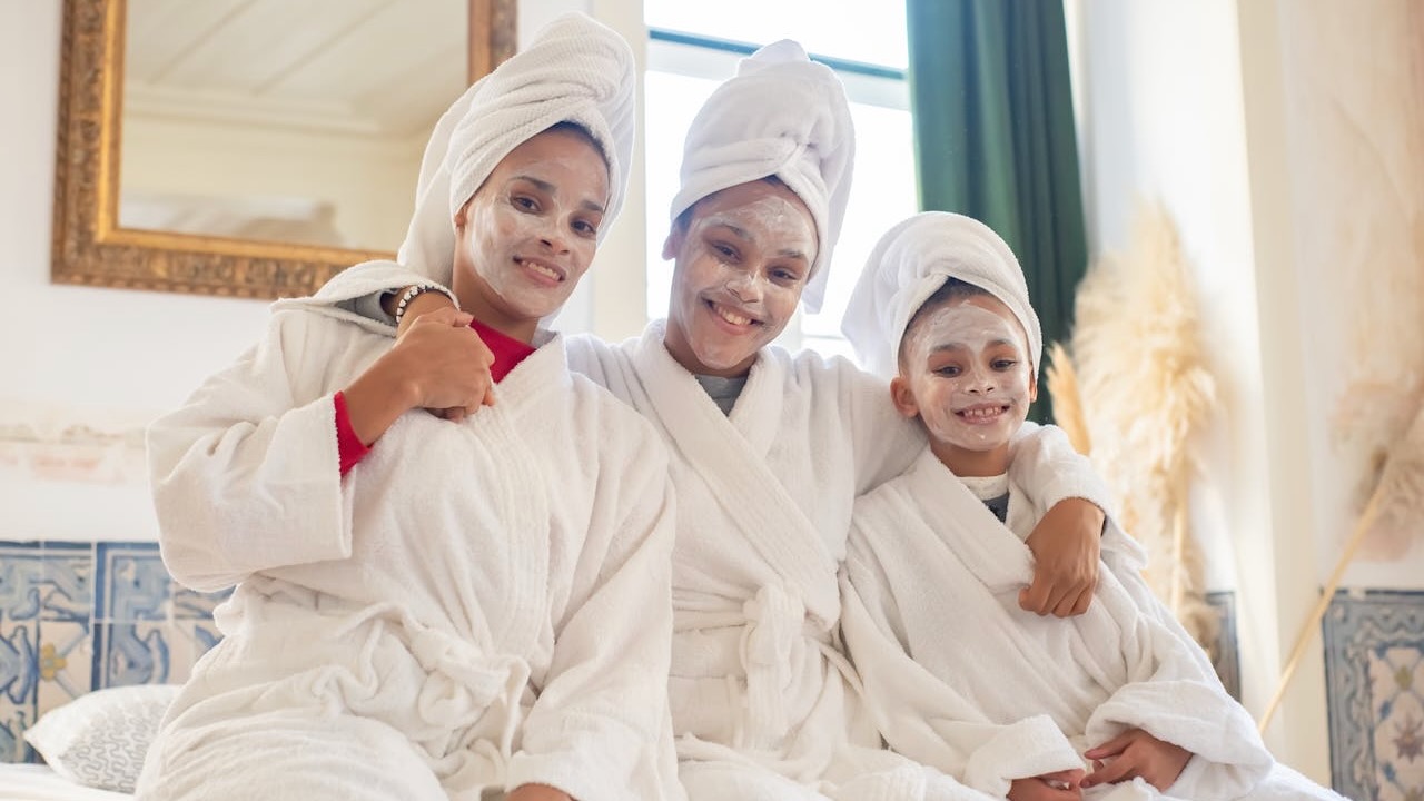 What Are the Key Safety Tips for Taking Kids to a Spa, Spas of America