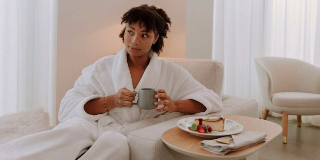 https://www.spasofamerica.com/wp-content/uploads/2024/12/The-Pearle-Hotel-Featured-Package-Wellness-Relaxation-1280x640.jpeg