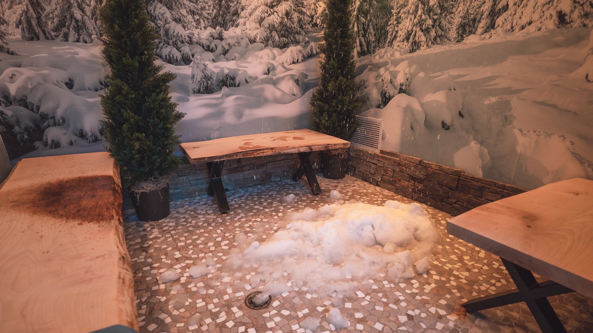 Snowroom, Spa at Q, 124 on Queen, Spas of America Snowroom, Spa at Q, 124 on Queen, Spas of America