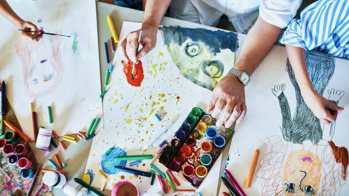 Using Art Therapy to Foster Healthy Living and Professional Growth