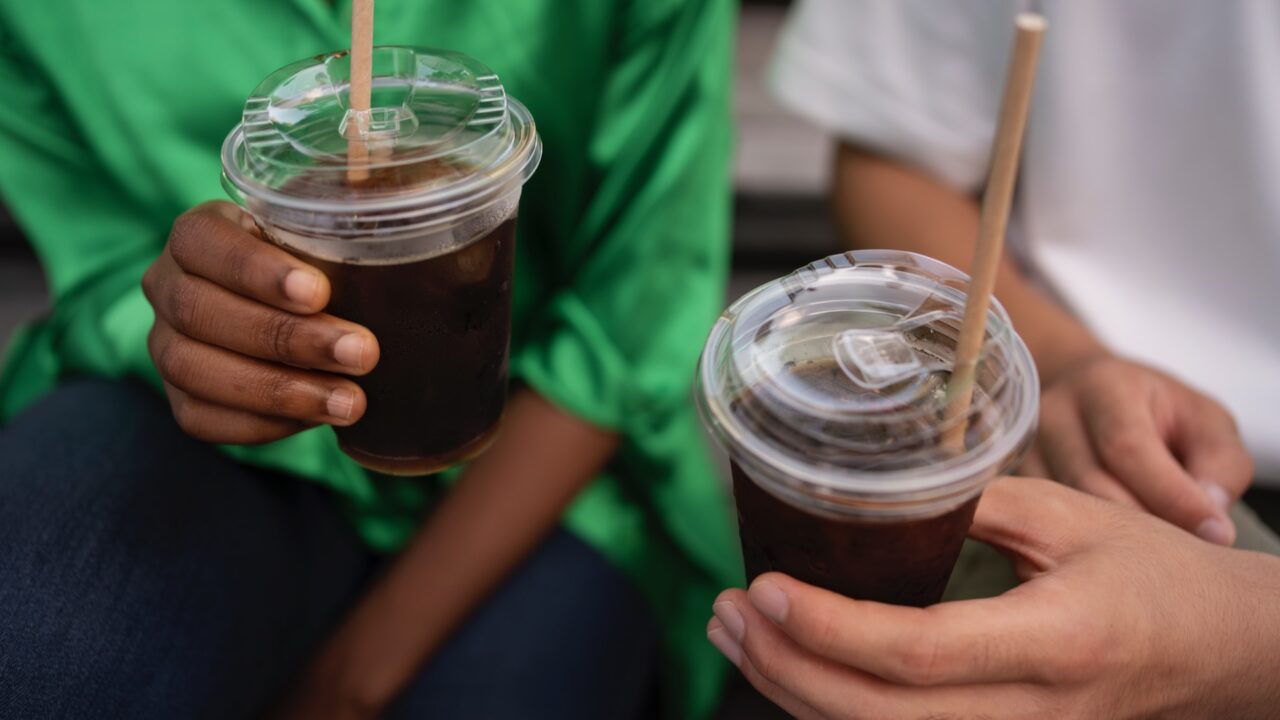 A Business Guide To Ordering Personalized Plastic Cups That Impress
